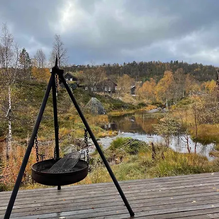 Vakantiehuis Close To Kjerag, Hiking And Lakes! Tjorhom
