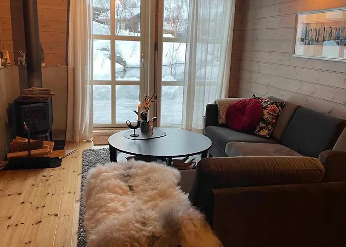 Close To Kjerag, Hiking And Lakes! Tjorhom